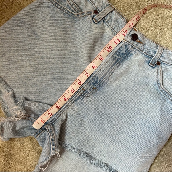 Light Blue Levi’s Frayed Shorts - Picture 5 of 5